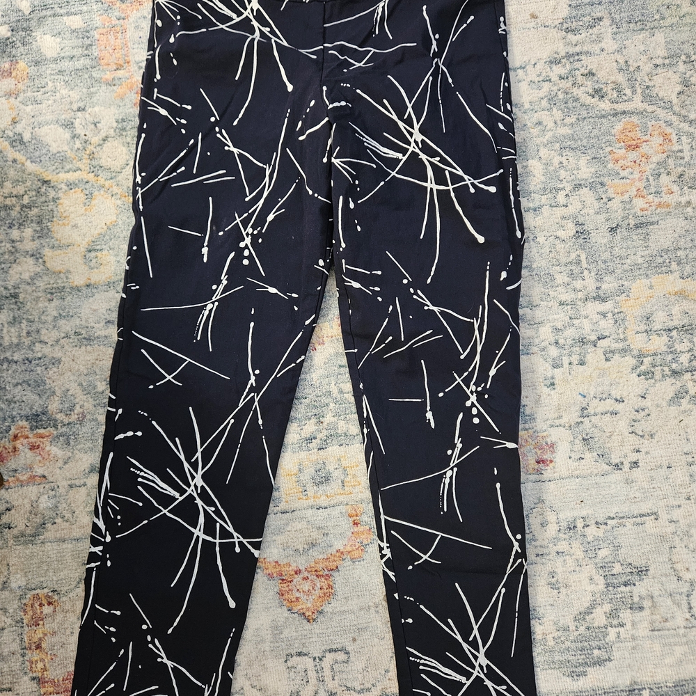PatchingtonResort Wear Abstract Black and White Capris